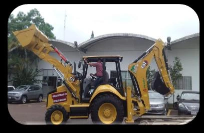 Retroexcavadora entregada para apoyar infraestructura municipal